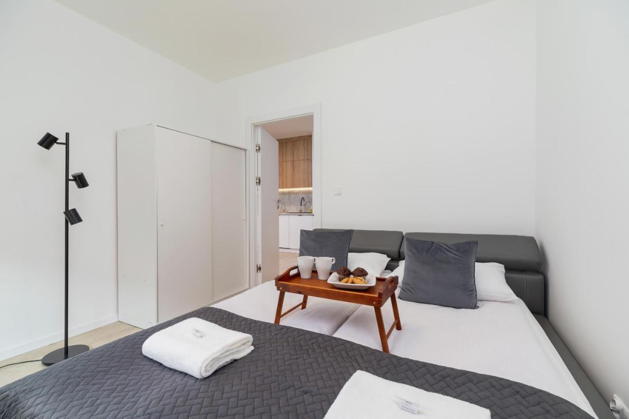 Lwowska 10 Cracow By Renters Apartment *